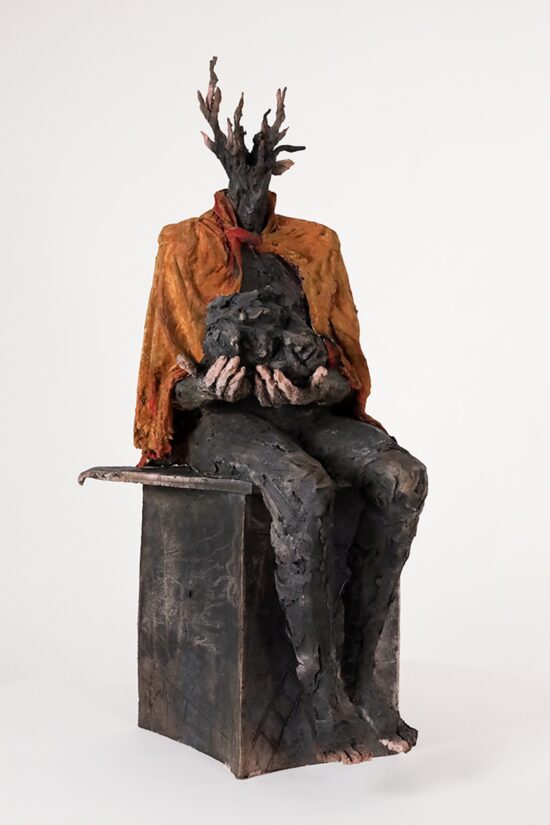 Sculpture portrait et figure, Grès enfumé, résine, plâtre, argile végétale, par Cécile Raynal, le nom de l'œuvre est Céphalophore
