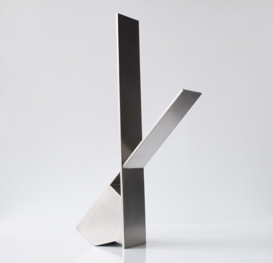 Sculpture abstraite, Sculpture en acier inoxydable, par Julien Guarneri, le nom de l'œuvre est Inégal