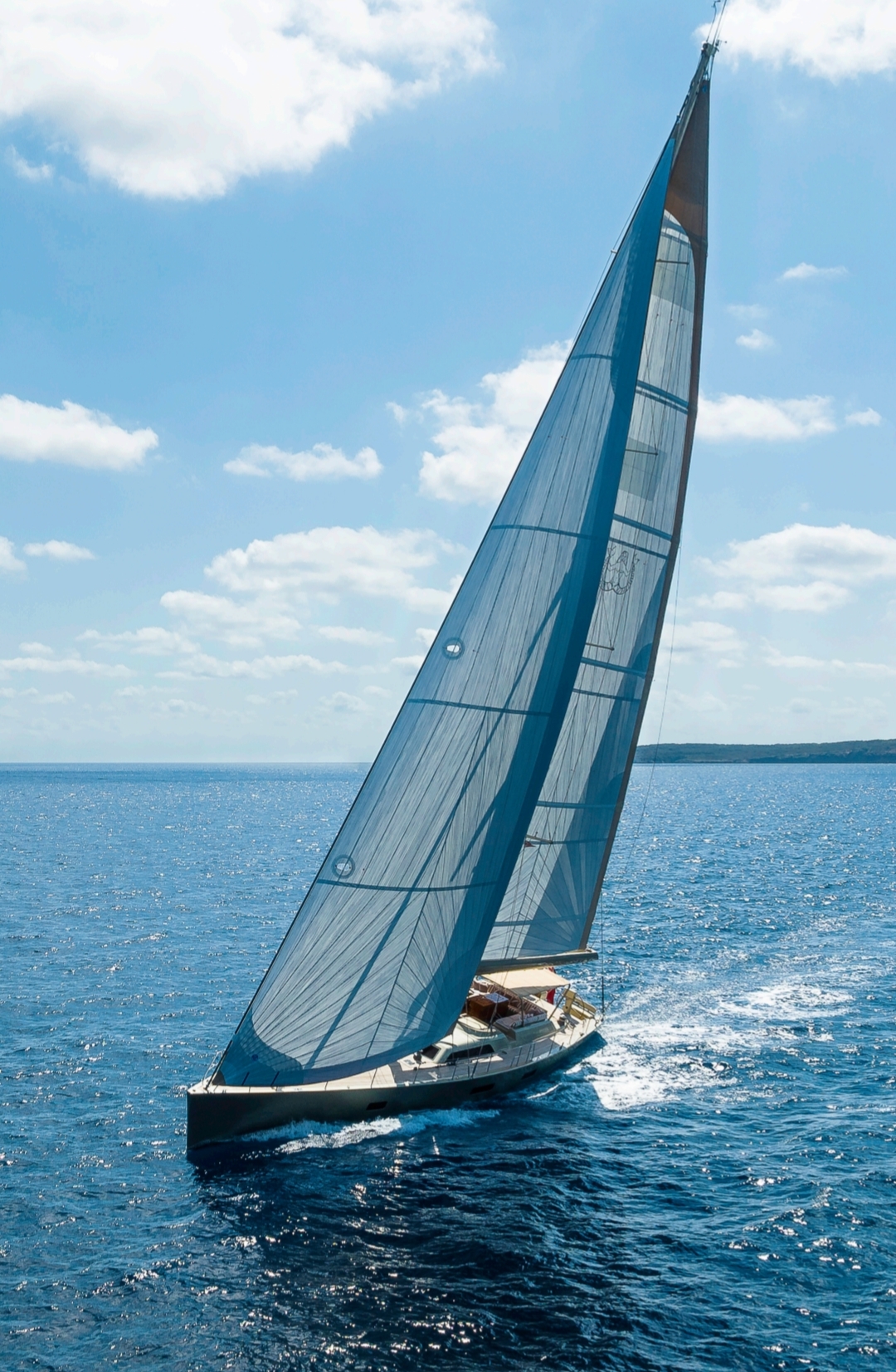 Shoko Okumura : yacht SY Kyalami