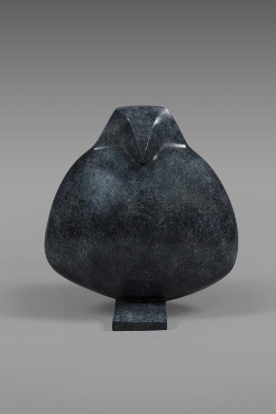 Sculpture animalière, Sculpture en bronze patiné, le sujet principal est oiseau, par Marie Louise Sorbac, le nom de l'œuvre est Coco