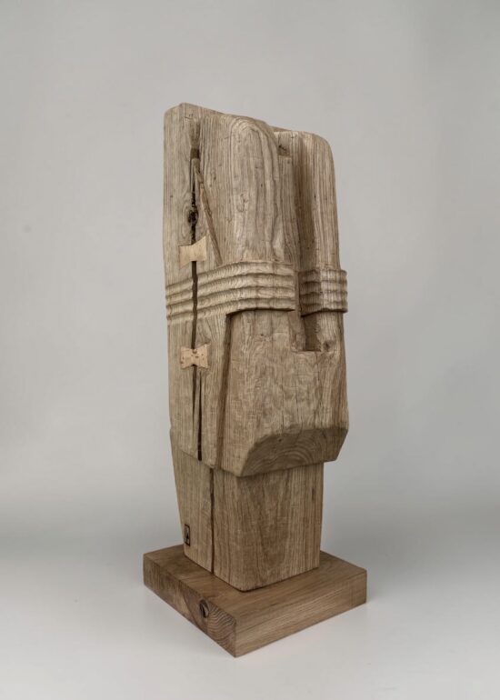 Contemporary Geometric sculpture, Waxed oak wood sculpture, oak base, by Alban Lanore, artwork name is Gueule de bois I